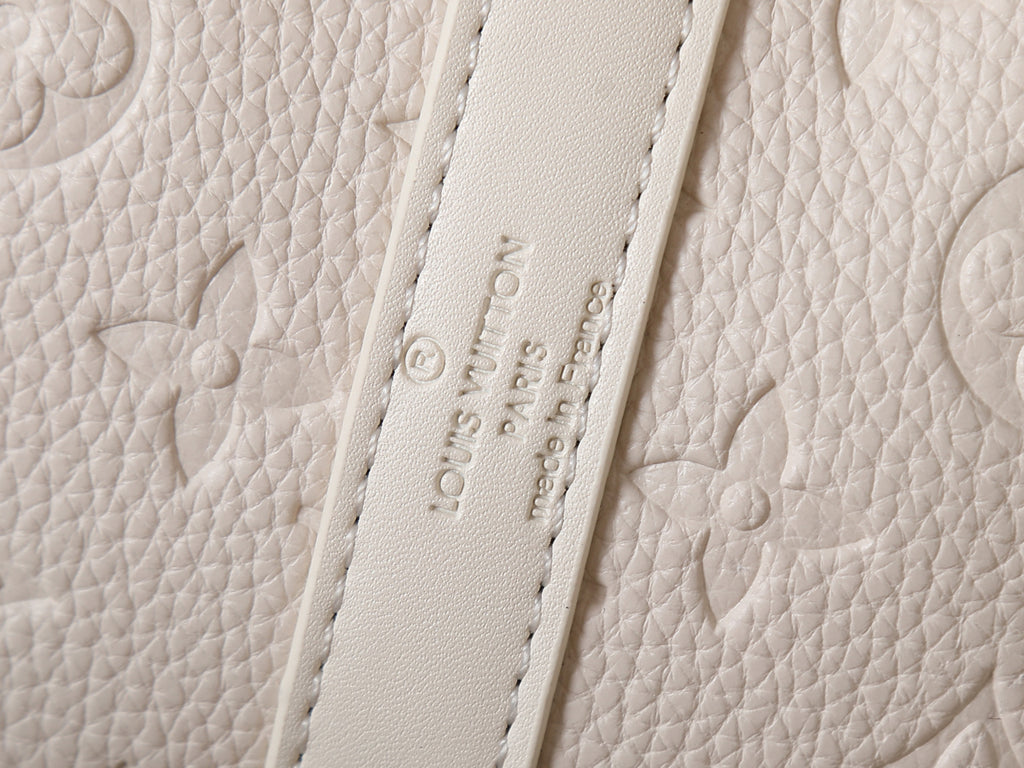 B1R76E52 Popular leather bag