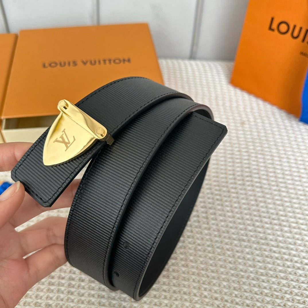 P1Q64E136 Popular  High quality belt With full package