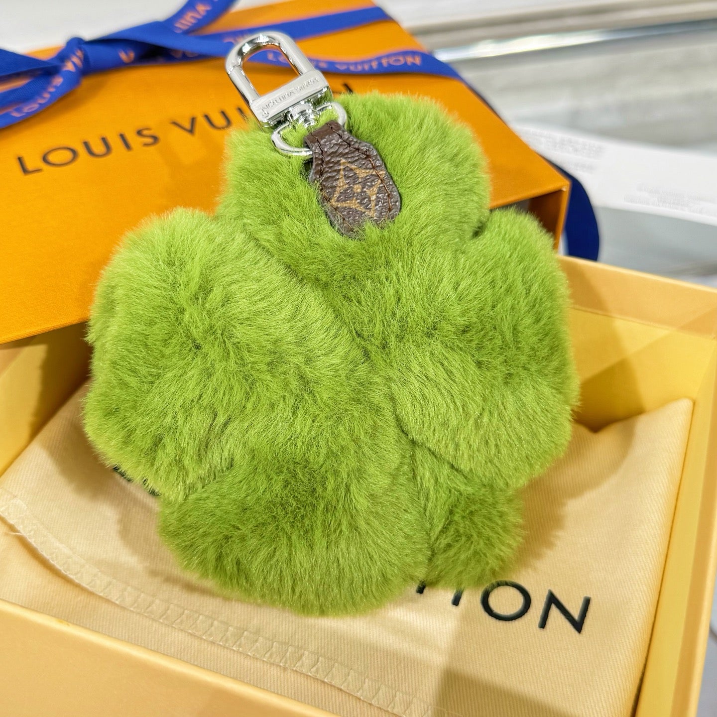 A1R46E36 Popular bag 's charms accessories