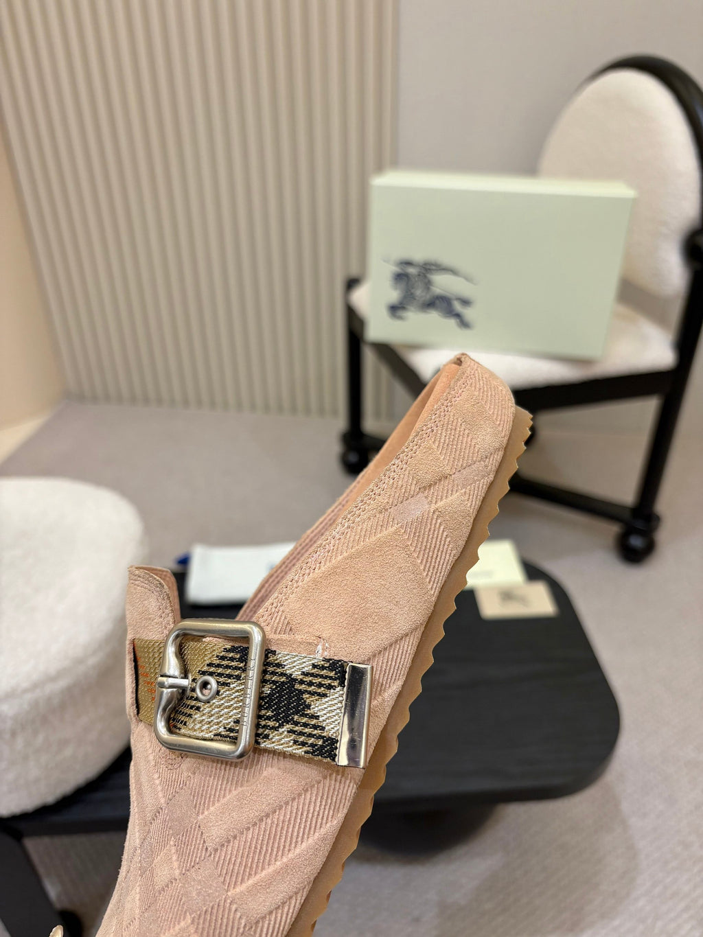 Z2Q105R243 Popular high-quality  Shoes