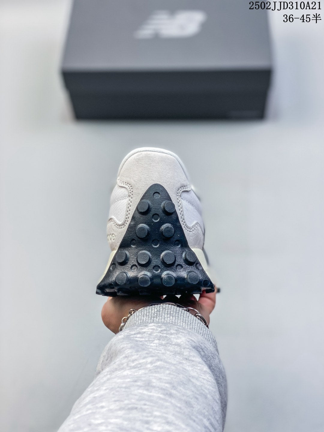 Z4Z35A42 Popular shoes (No box)