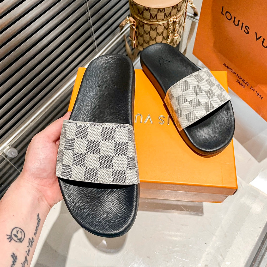 Z1Z54E195 Popular Slippers