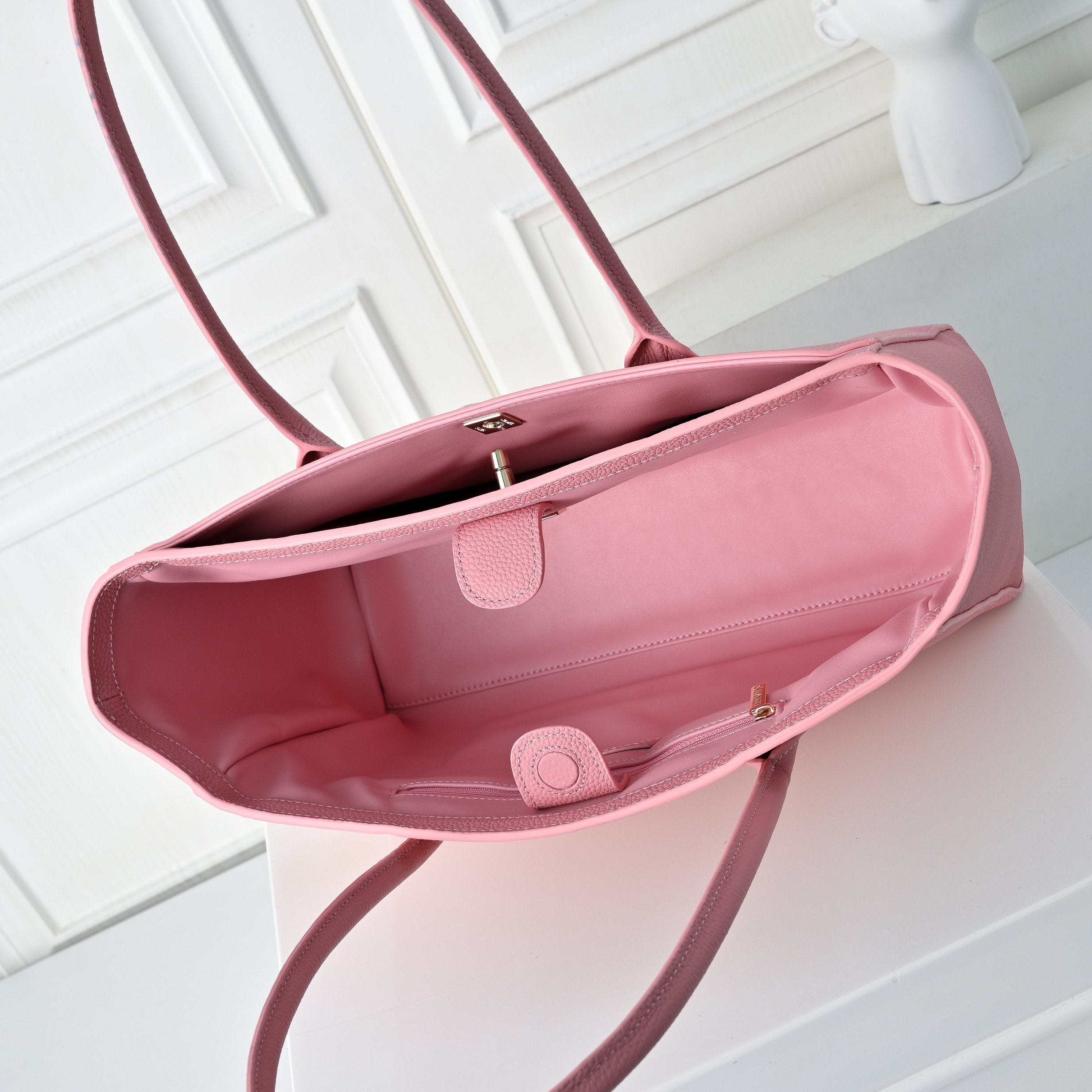 B1P46C178 Popular leather bag