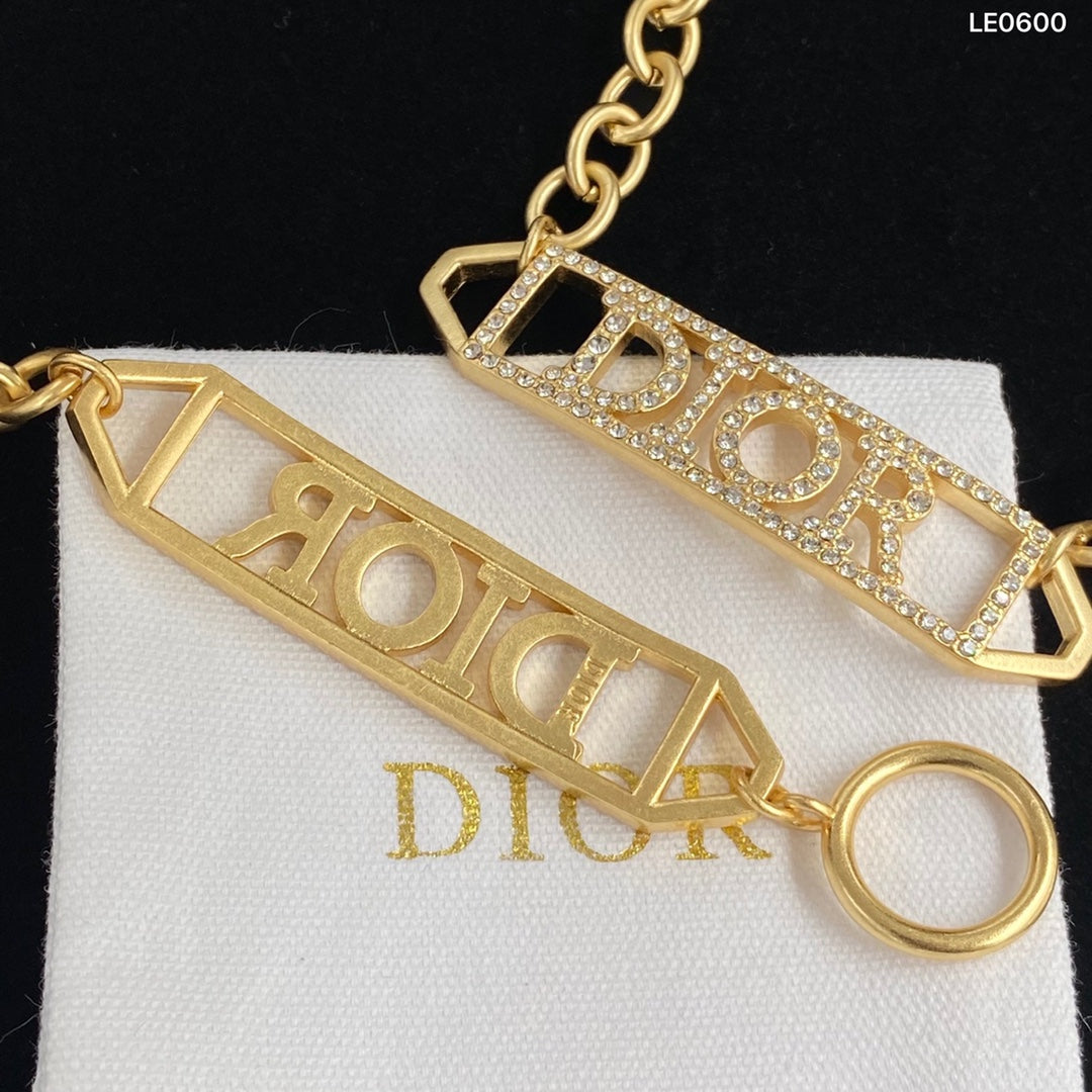 X1N65D7X Popular Necklaces..Bracelets