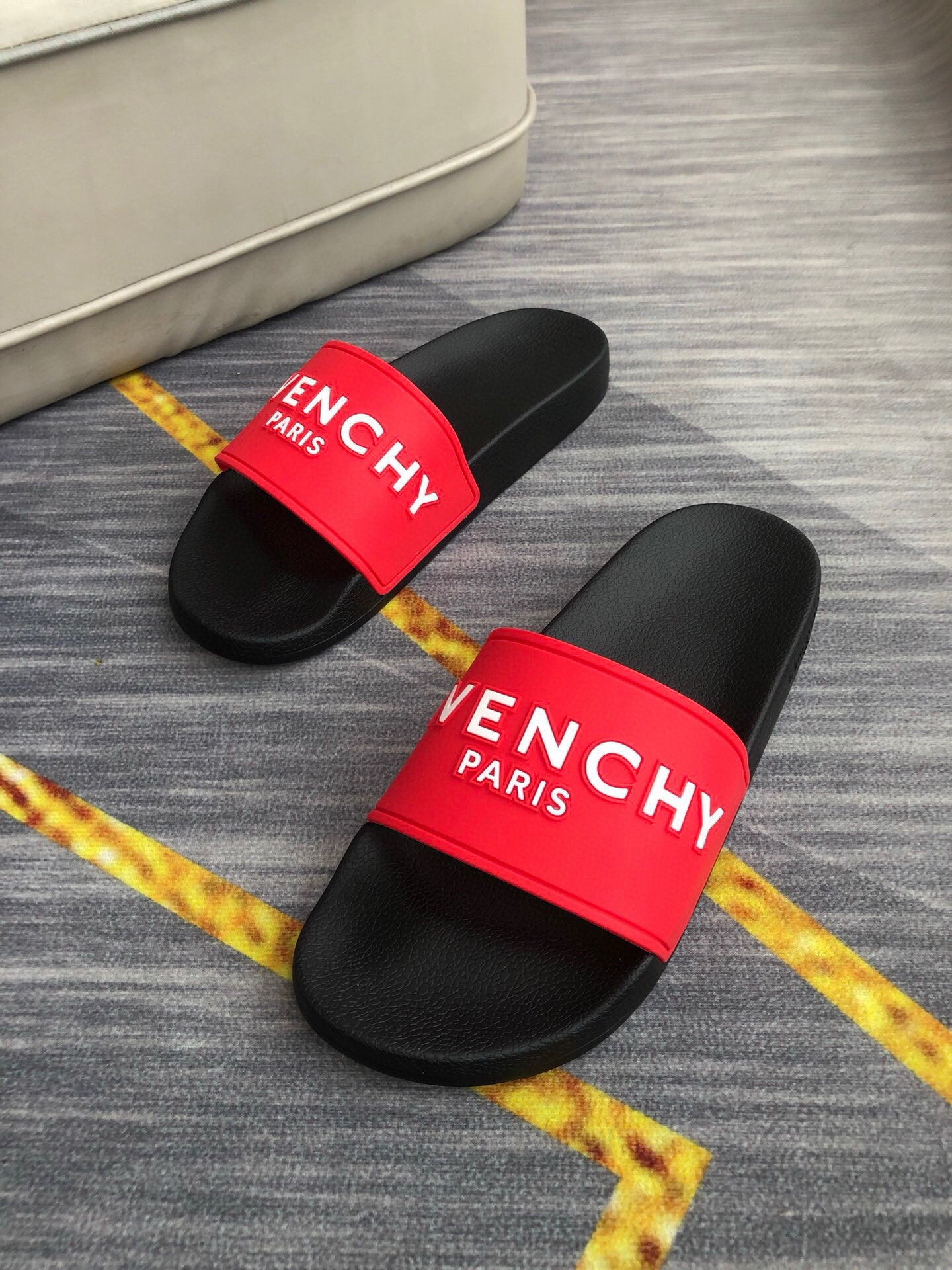 Z5Z35GV265 Popular Slippers