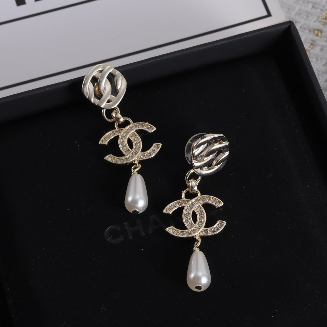 X1Q45C8E Popular Earrings