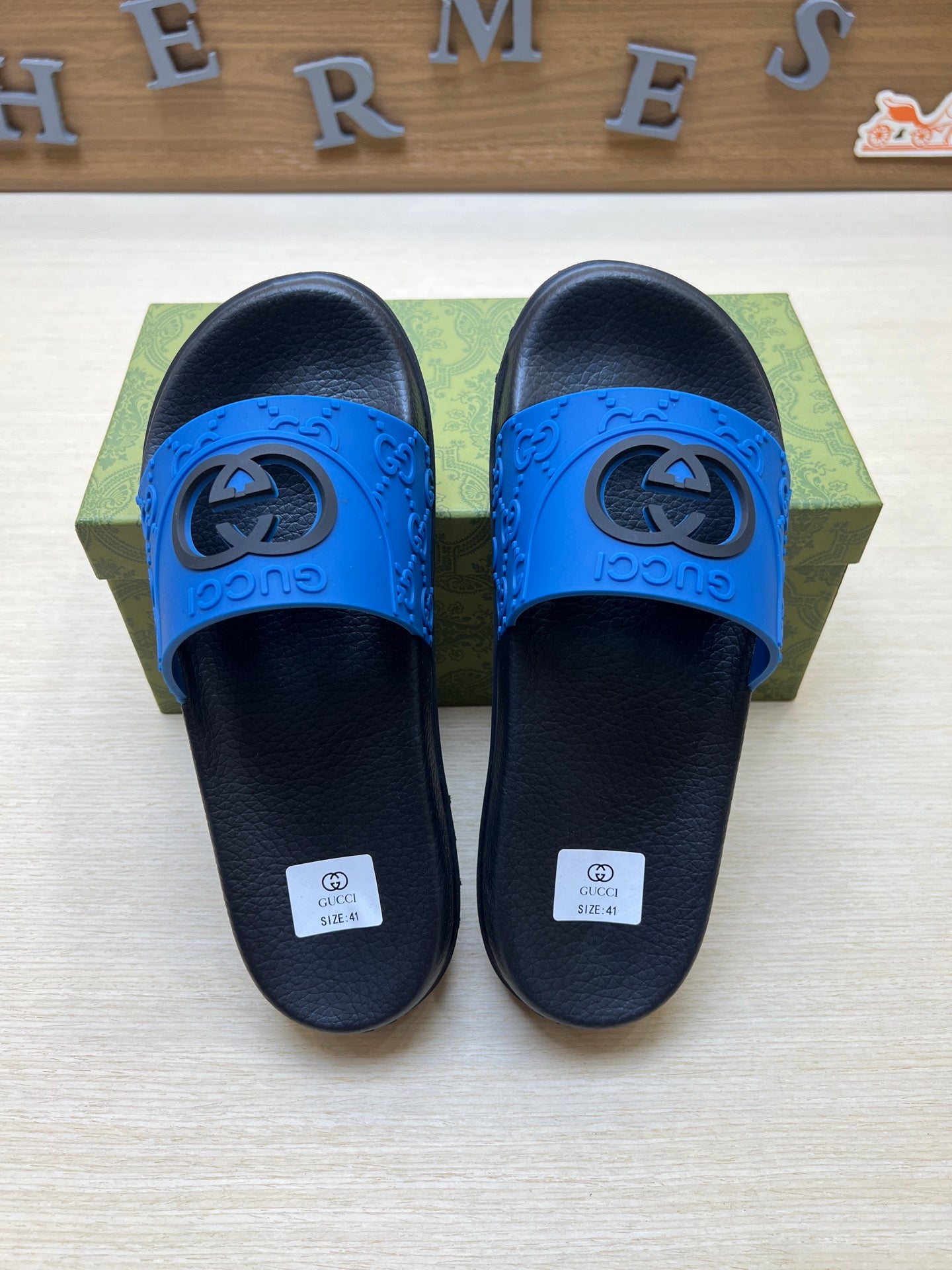 Z5R66B22 Popular  Slippers
