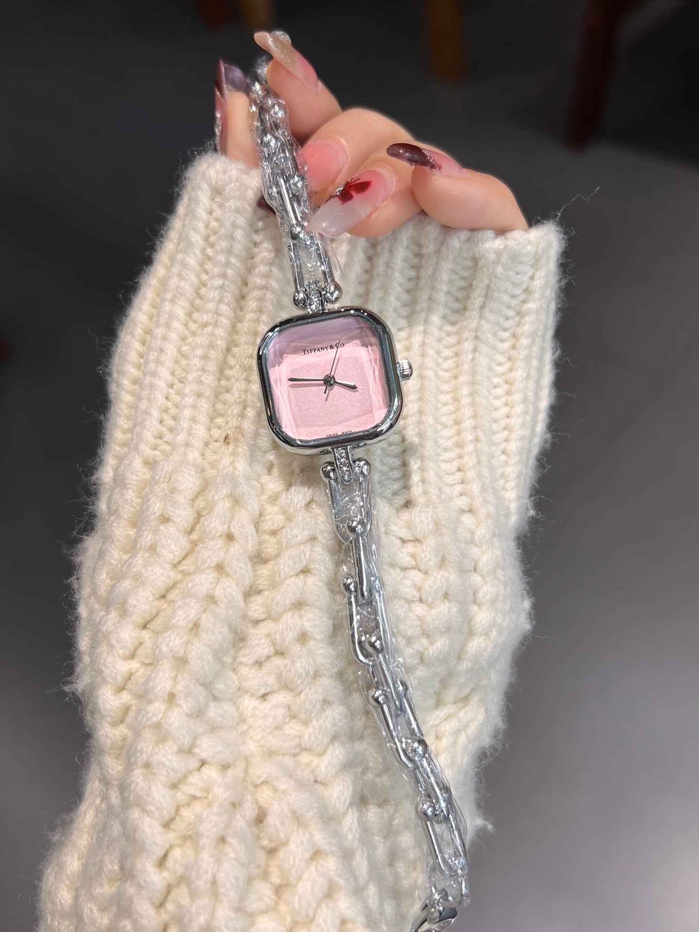 L1X66T2 Popular watches