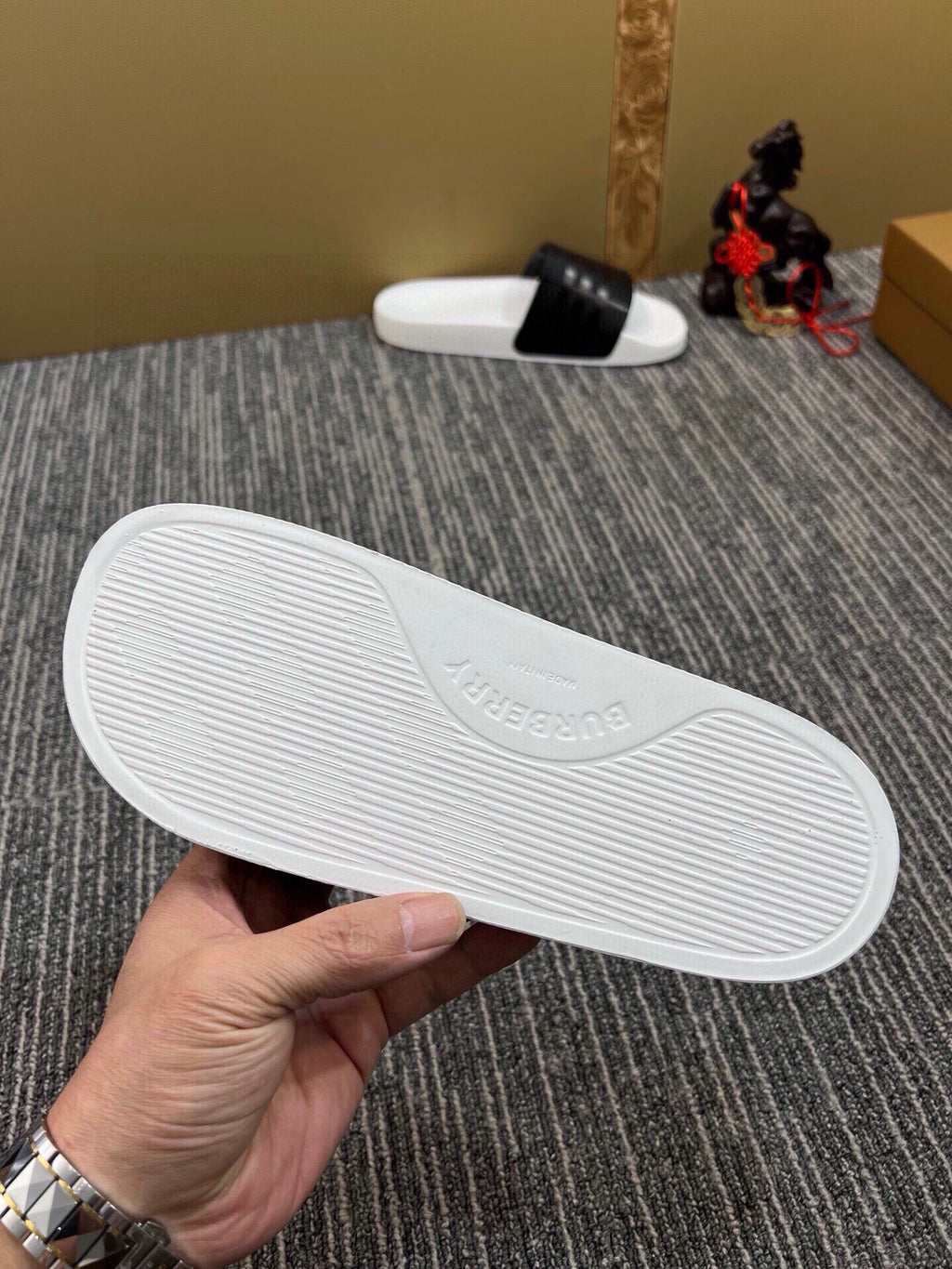 Z5Z35R261 Popular Slippers