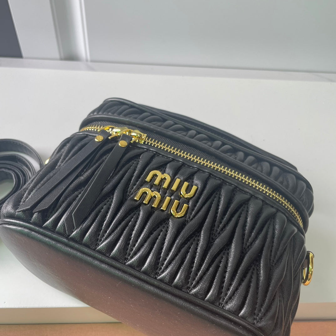 B1R15A102 Popular   leather bag