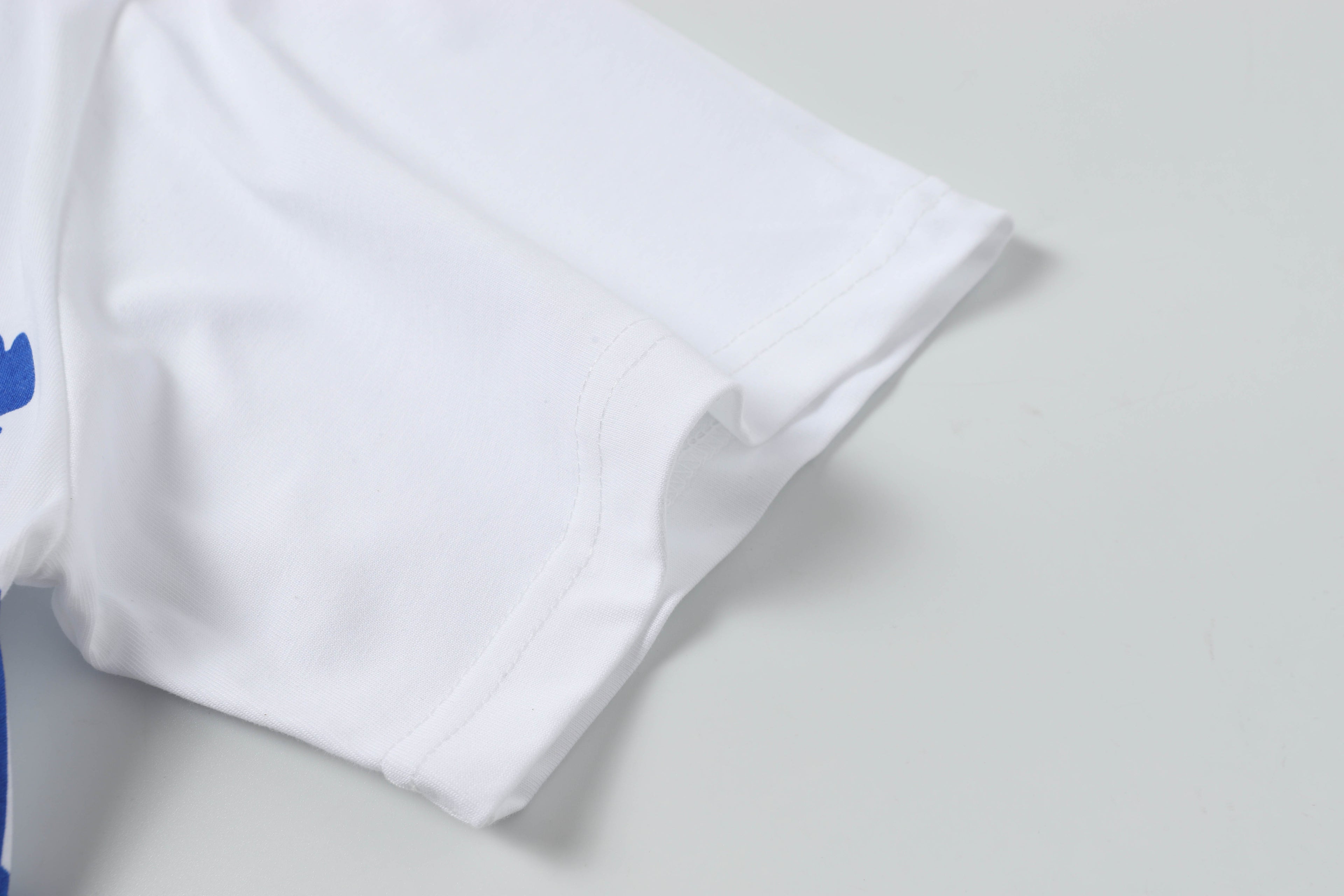 U1R45R157 Popular T-shirt