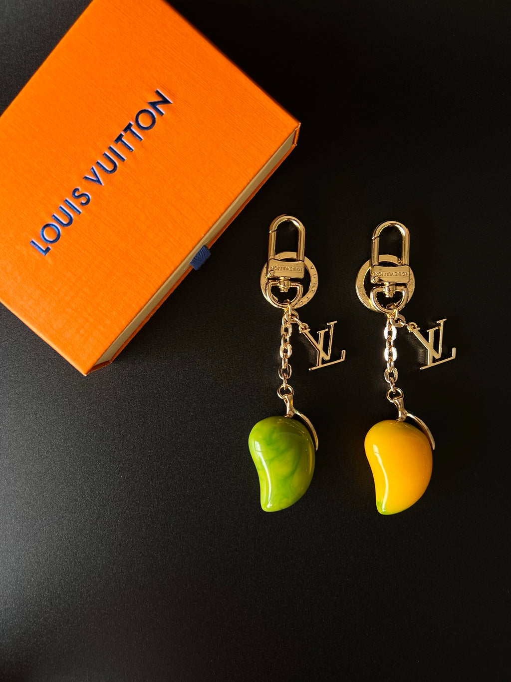 A1R76E55 Popular bag 's charms accessories