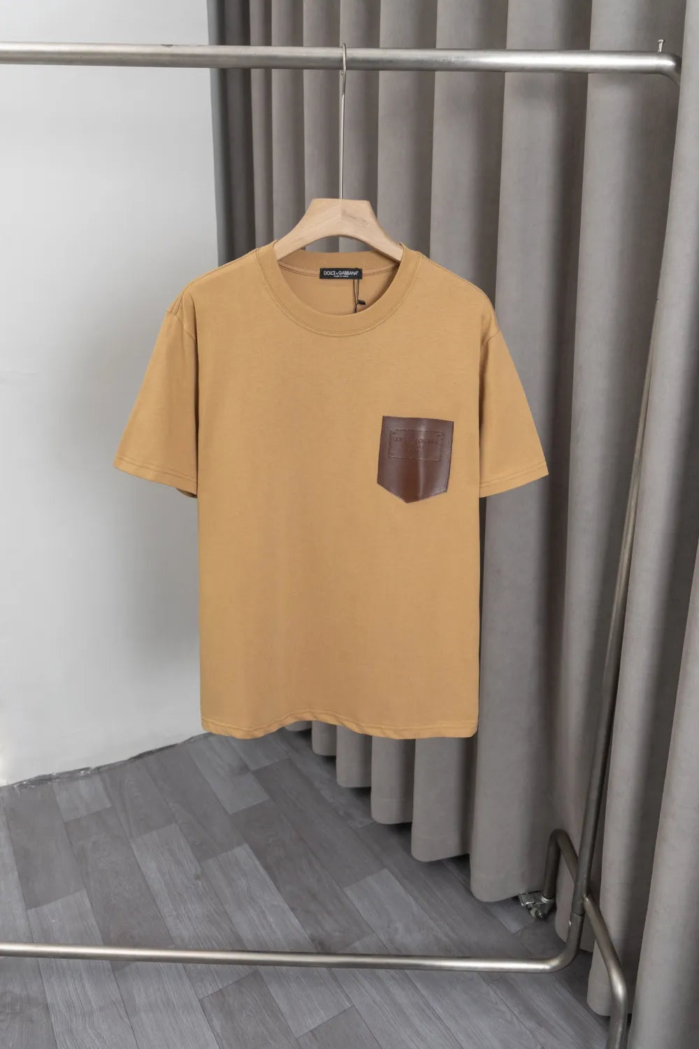 U1W25A4  Popular T-shirts