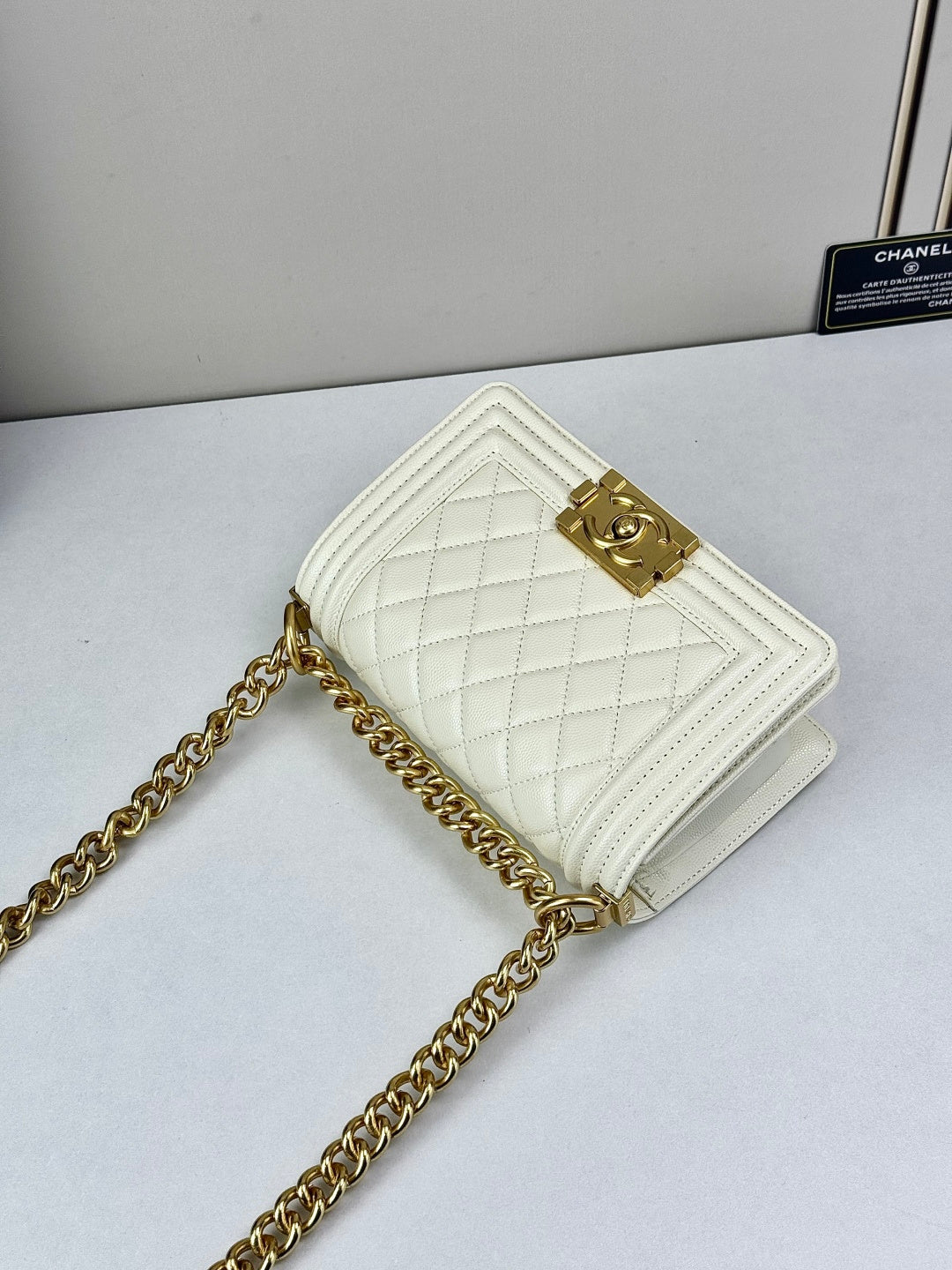 B1P36C17 Popular Caviar leather bag