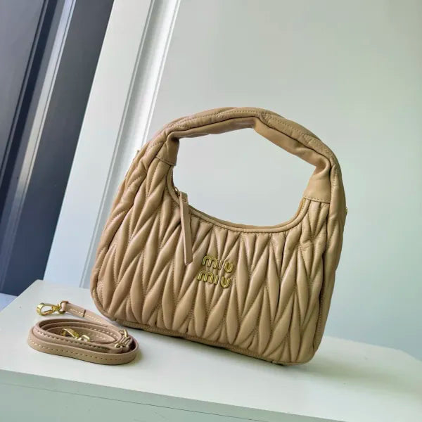 B1P46A121 Popular leather bag（29x24x10cm）