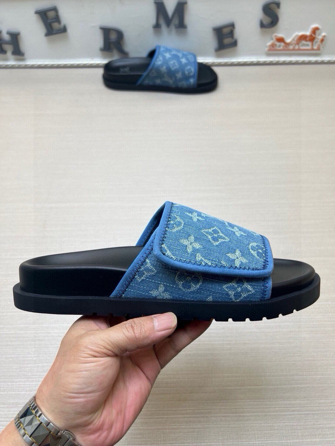 Z5QE2  Popular Slippers