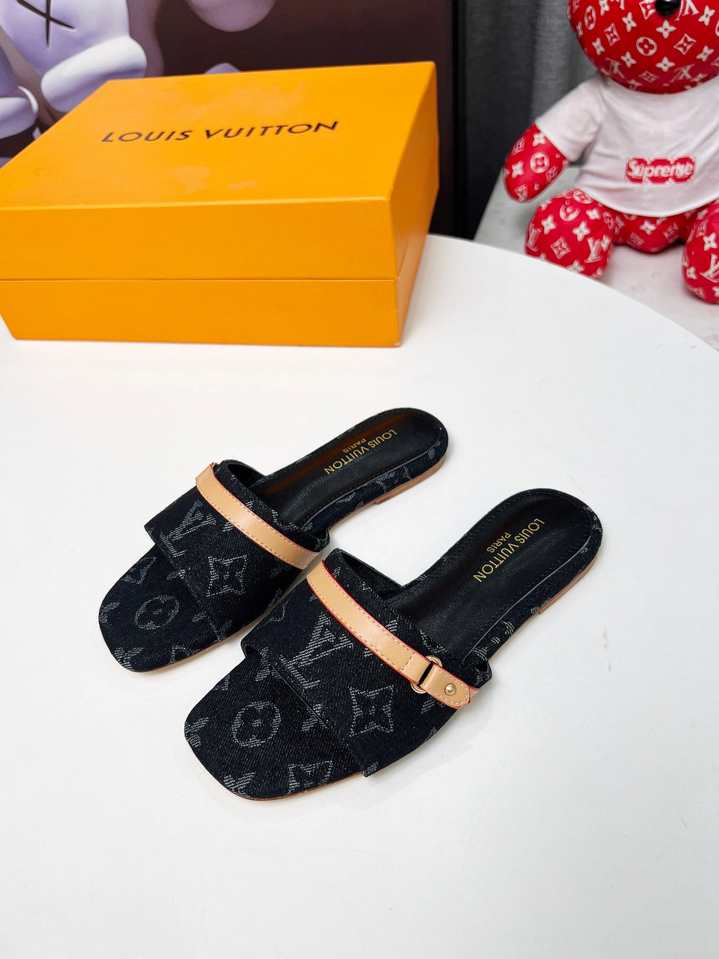 Z2R45E23  Popular high-quality shoes