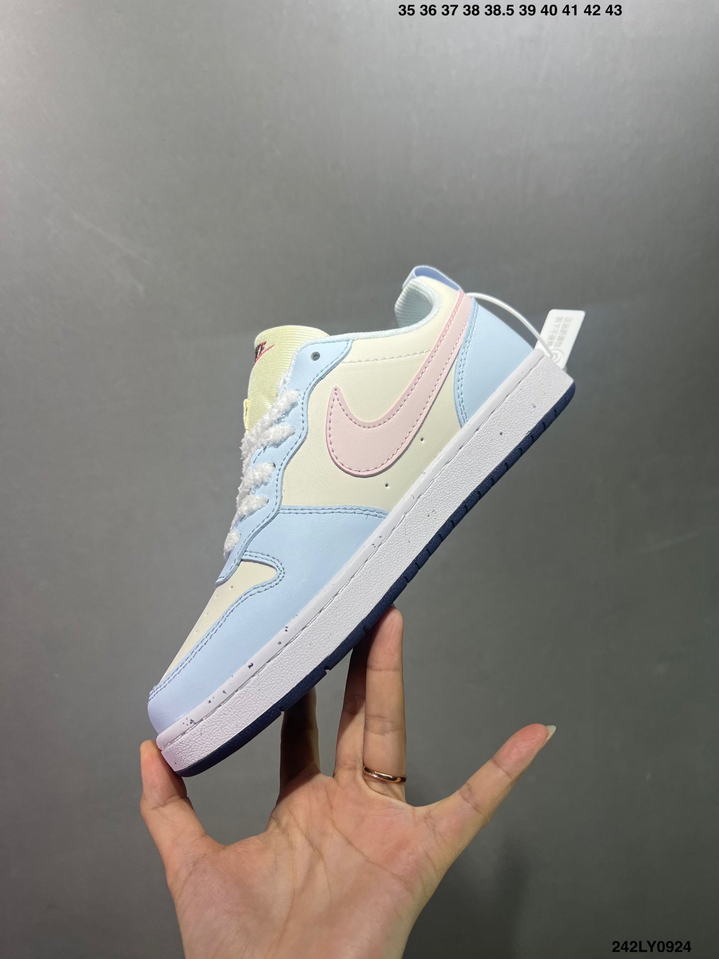 Z4Z35A21 Popular shoes (No box)