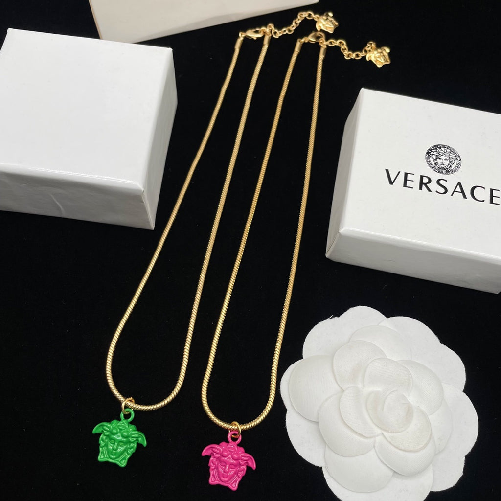 X1R75V64X Popular  Necklaces