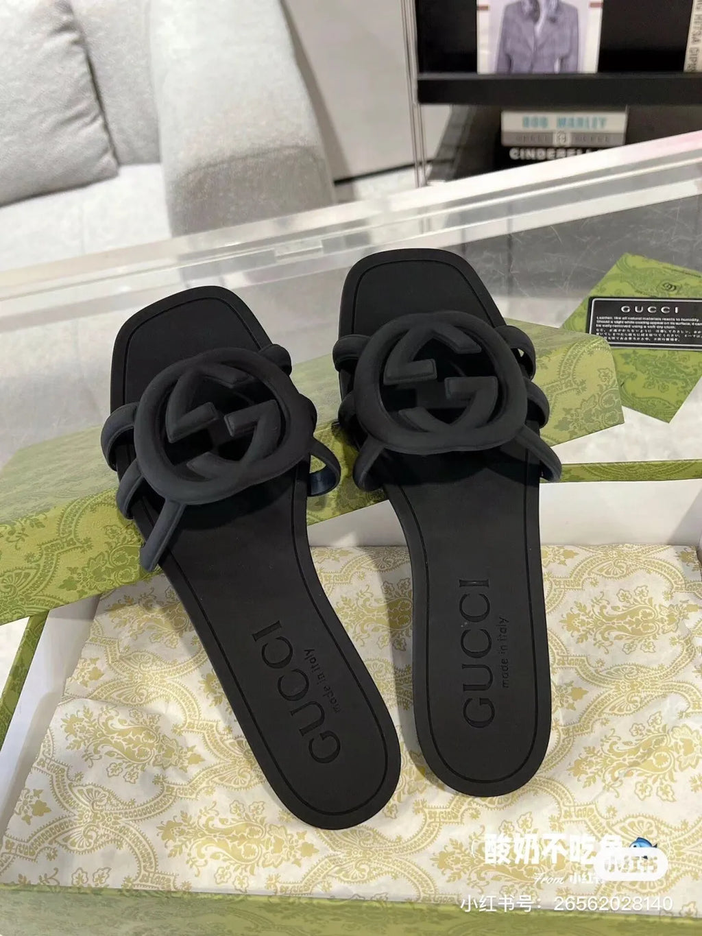 Z1P54B172 Popular Slippers