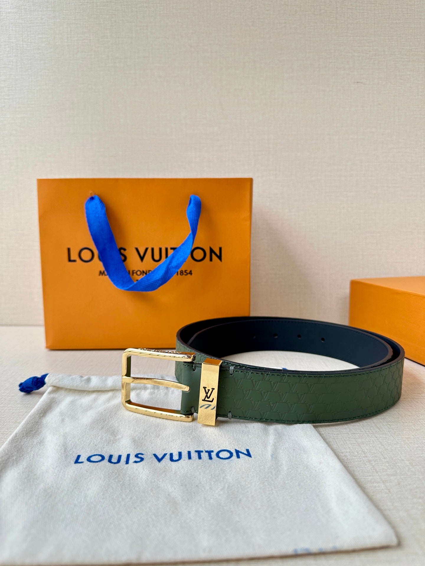 P1R55E222 Popular  High quality belt With full package