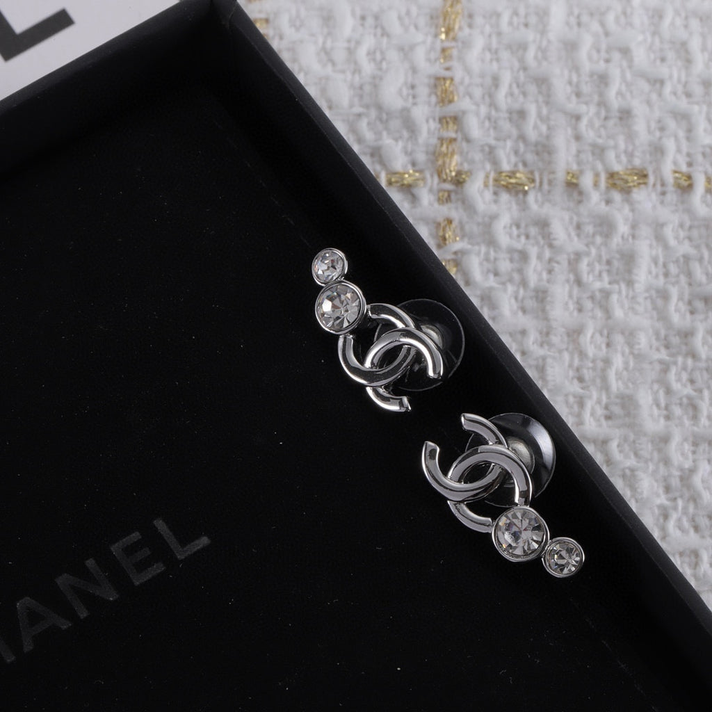 X1Z94C1081E Popular  Earrings
