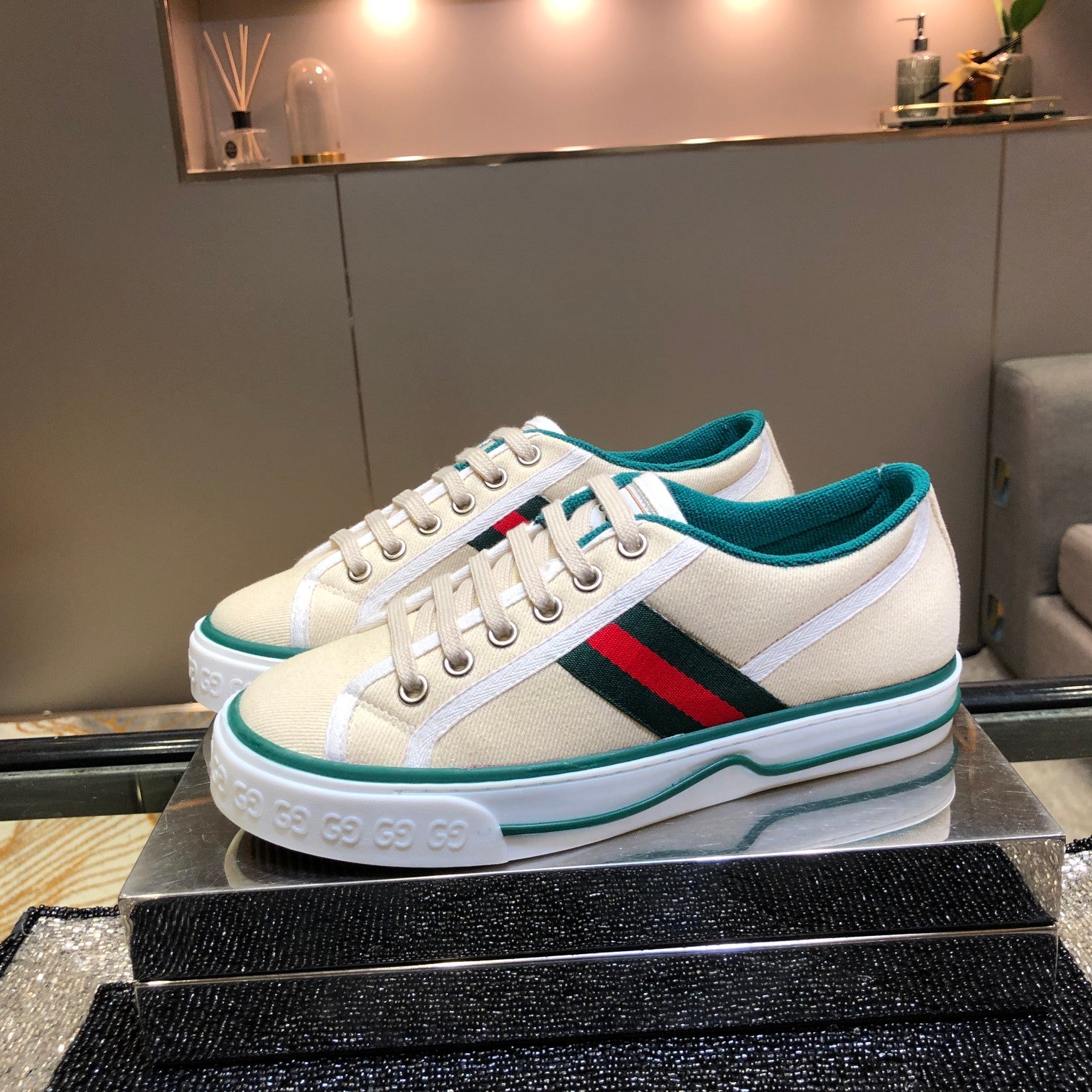 Z2YB50 Popular shoes