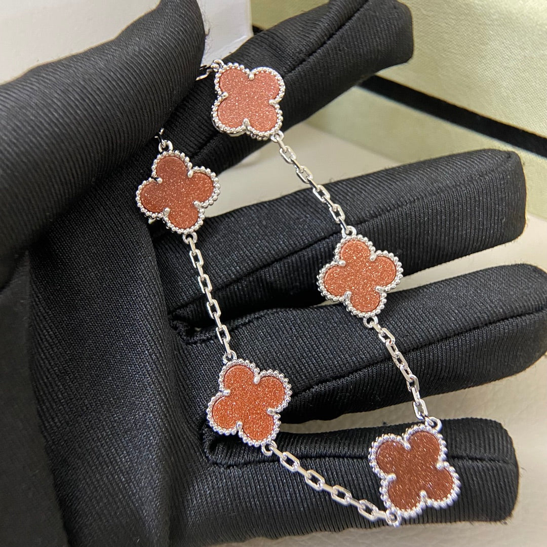 X5Q85VA231X Popular Necklace. Bracelets
