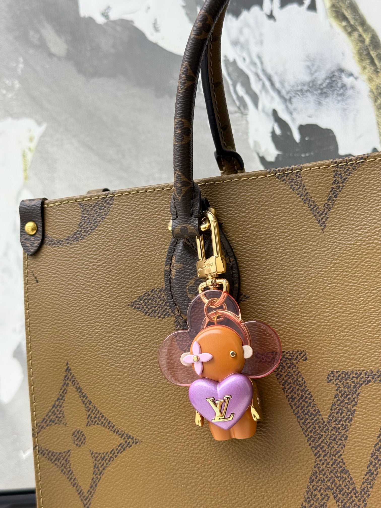 A1Z105E14 Popular bag 's charms accessories