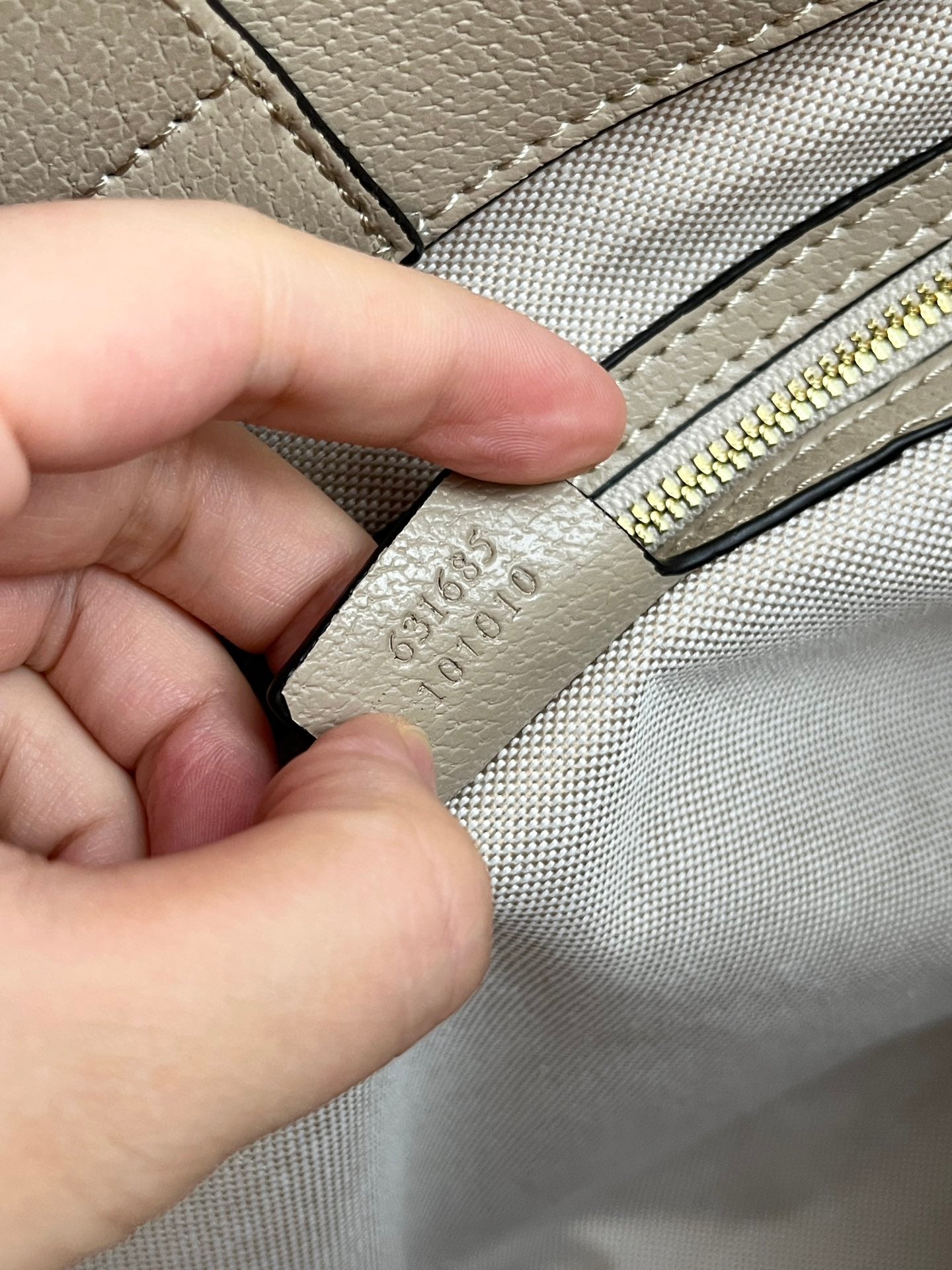 B1R15B34  Popular bag