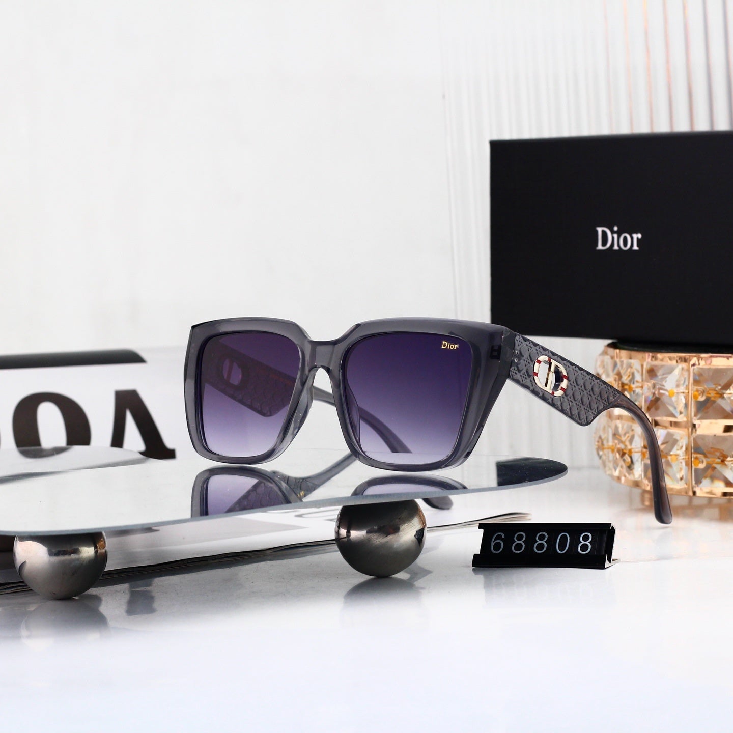 T1P56D55 Popular Sunglasses
