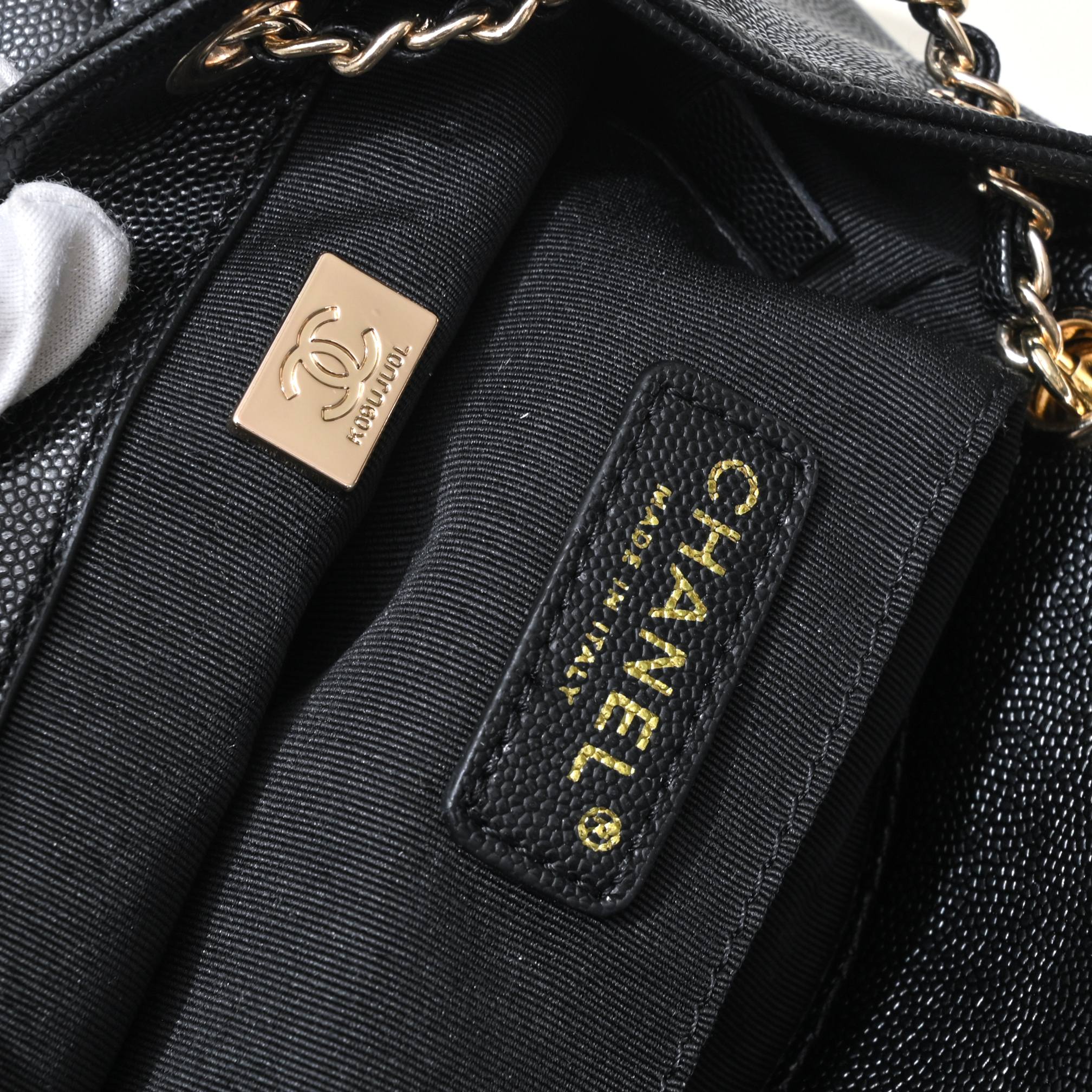 B1X43C66 Popular leather bag 