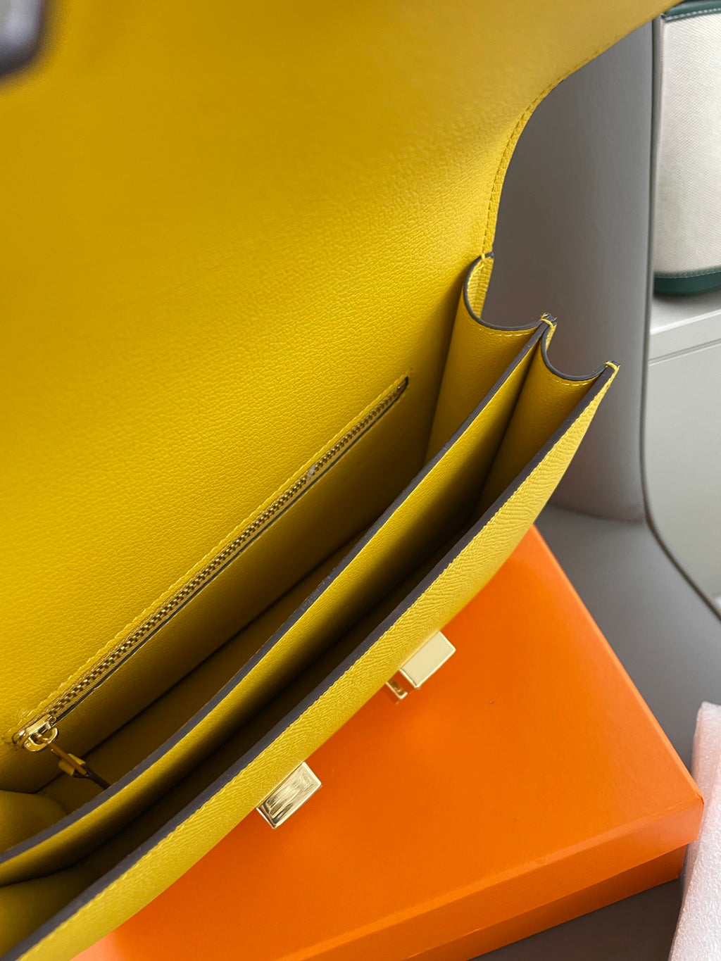 B1N55H65 Popular  leather bag