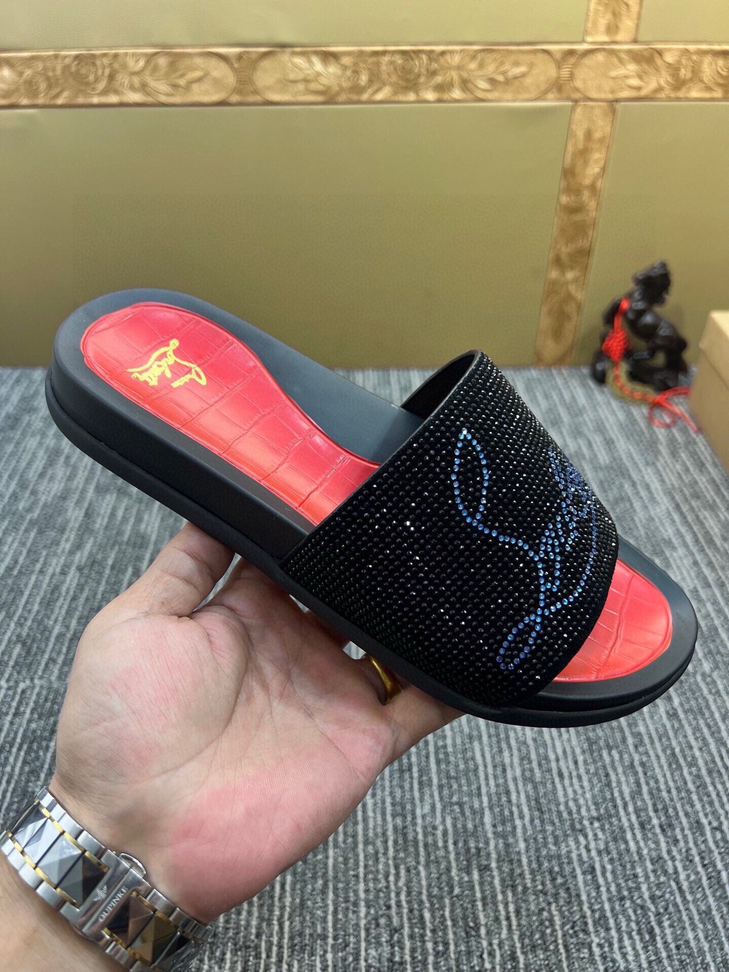 Z5ZA128 Popular slippers