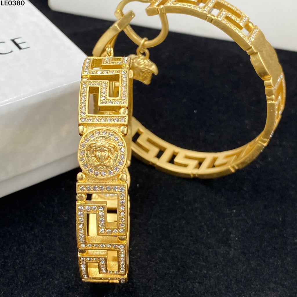 X1Z34V212E Popular Earrings