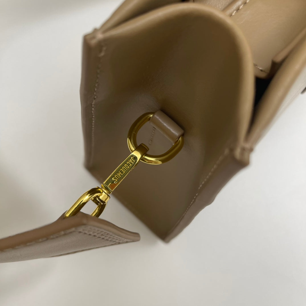 B1P36A33 Popular leather bag