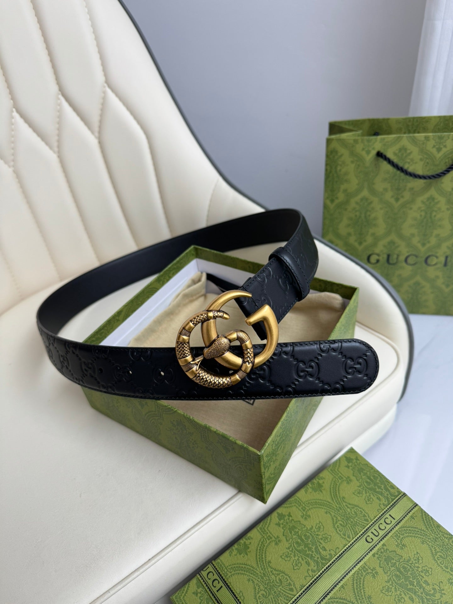 P1R55B240 Popular  High quality belt With full package