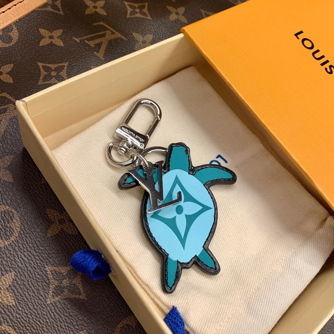 A1Q105E13 Popular bag 's charms accessories