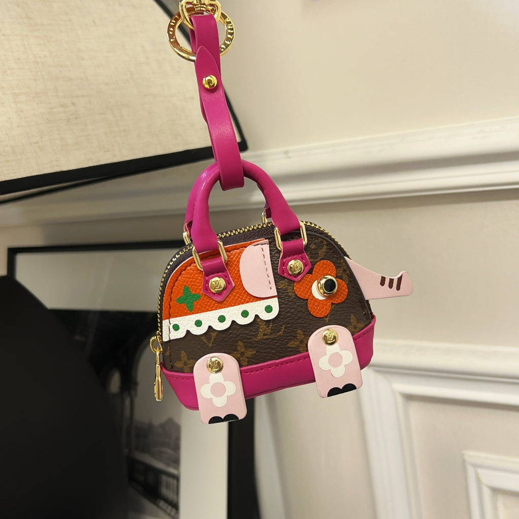 A1Z105E8 Popular bag 's charms accessories