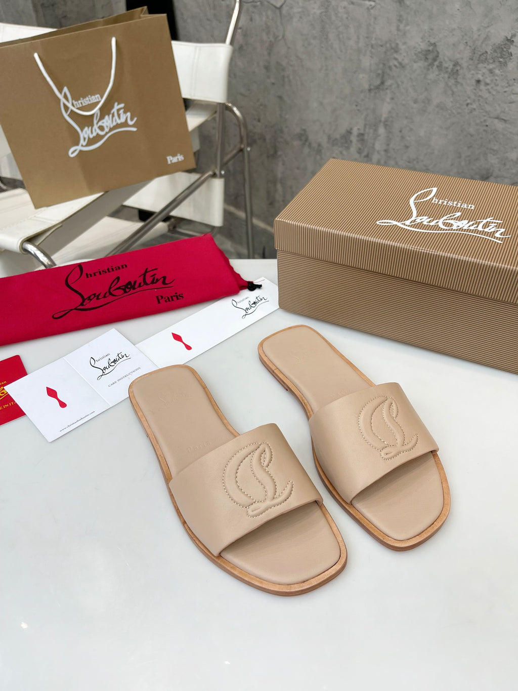 Z2XA32 Popular leather Slippers