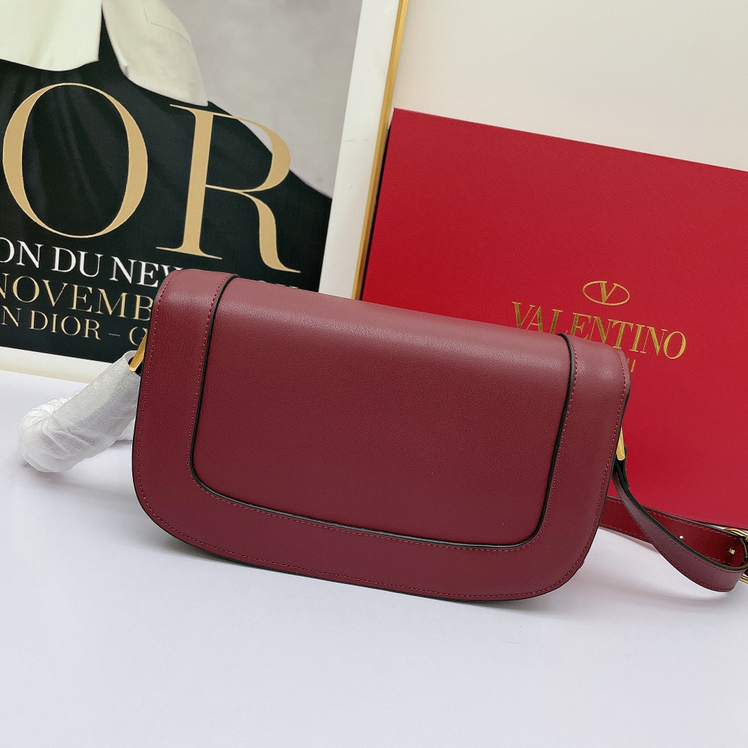 B5X111VL45 Popular  leather bag 