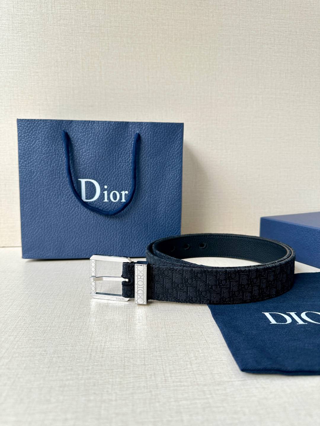 P1W15D156 Popular High quality belt With full package