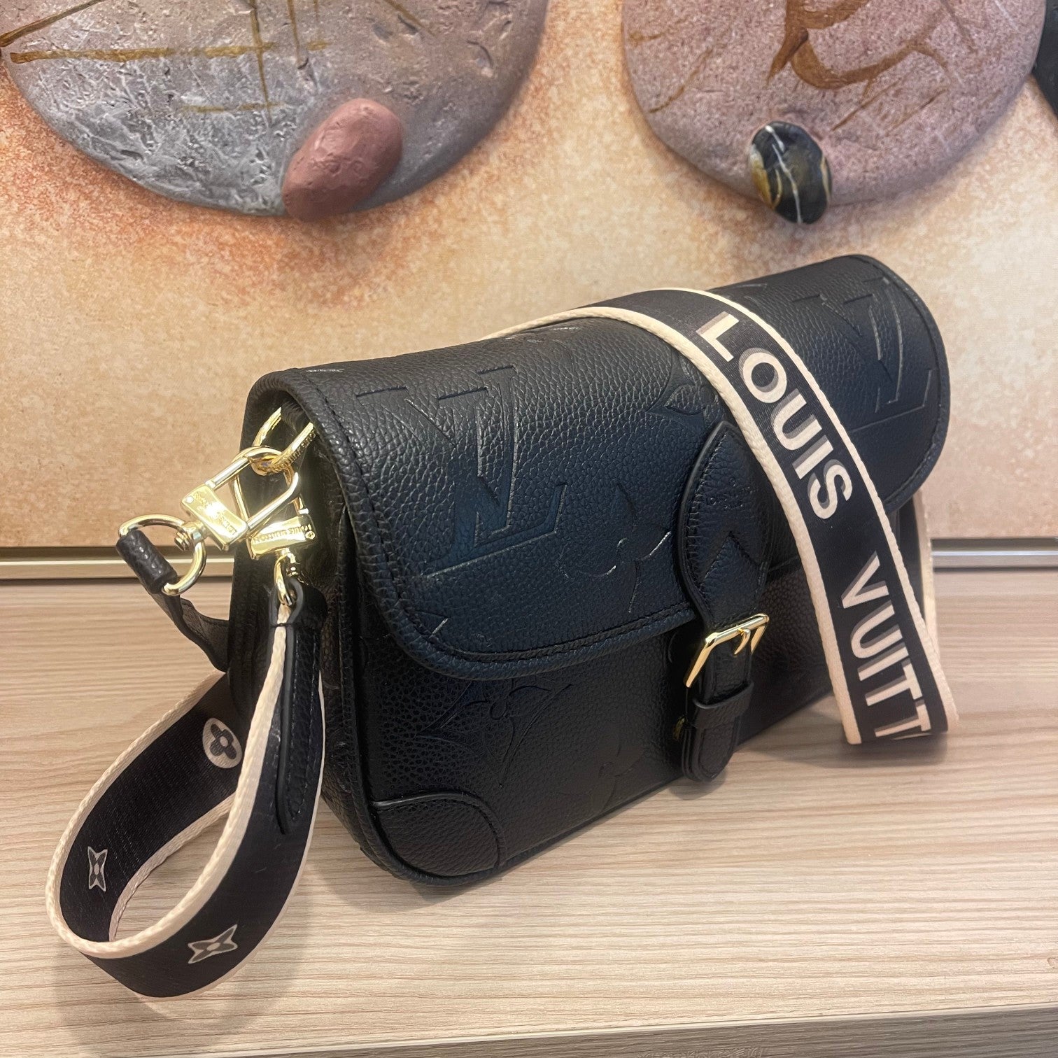 B12X73E28 Popular leather bag 