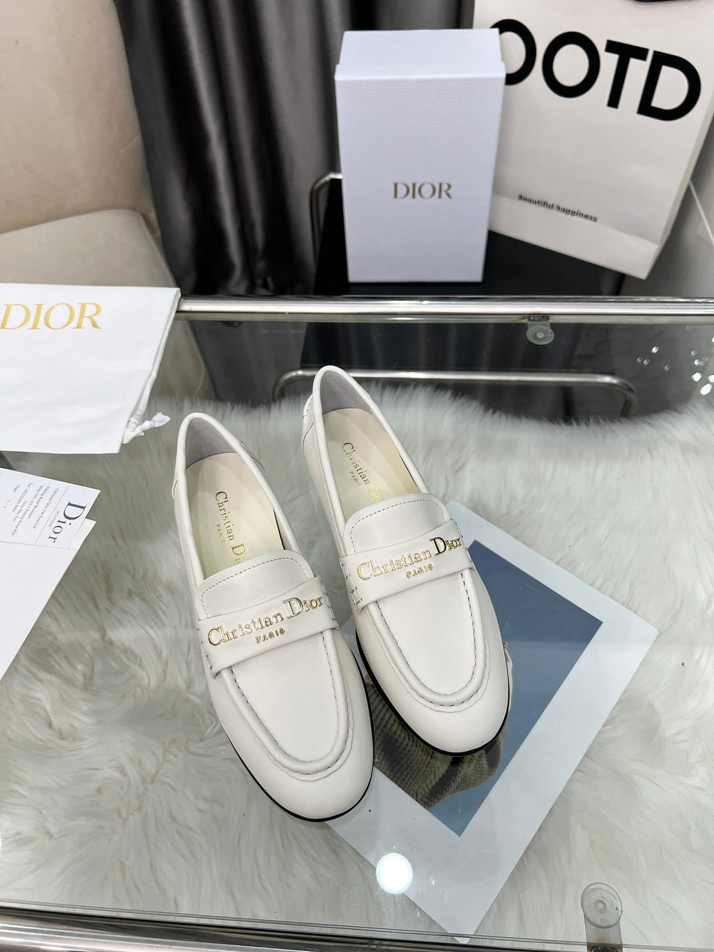 Z2Q105D301 Popular high-quality leather Shoes