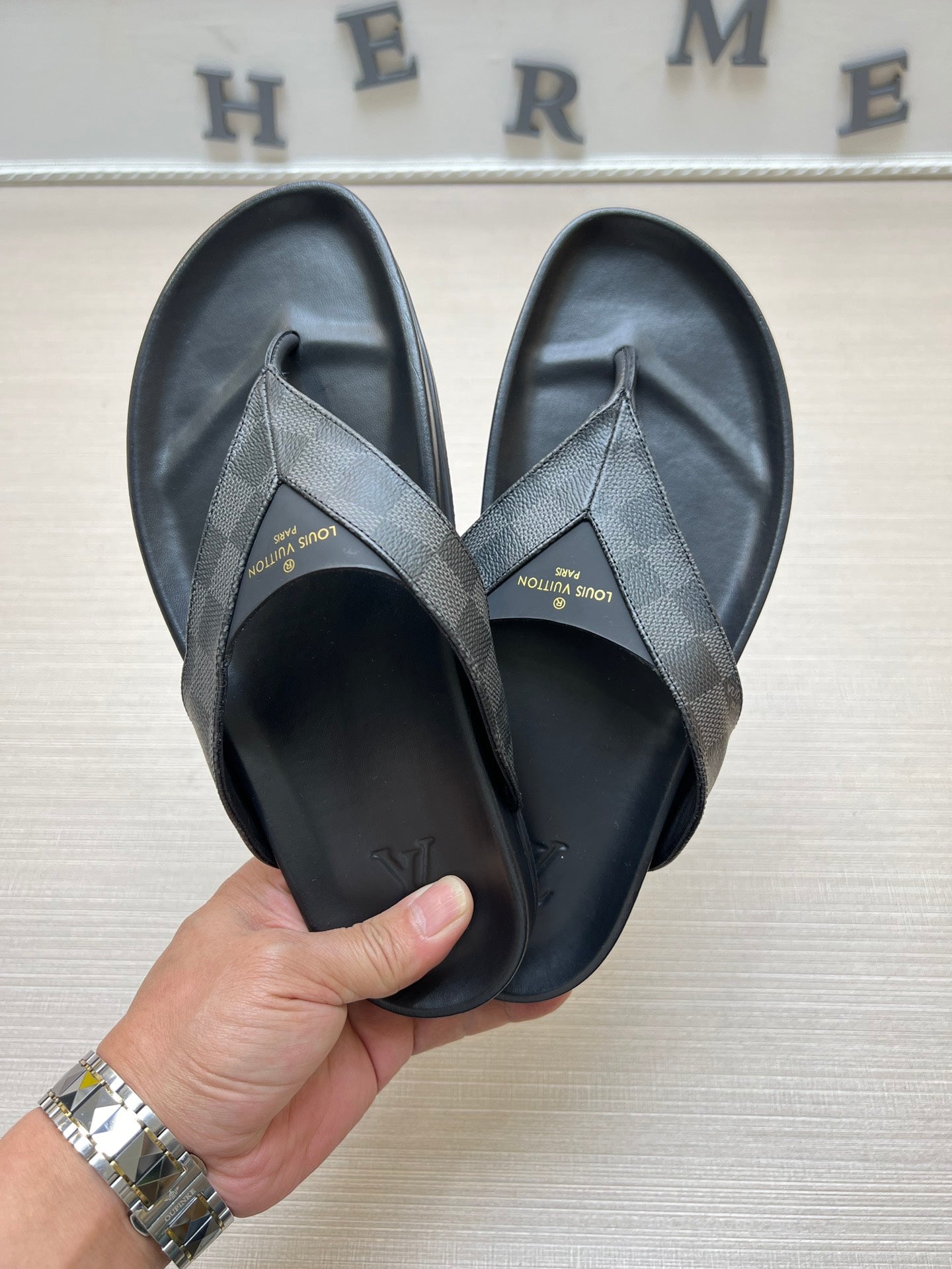 Z5ZE85 Popular slippers