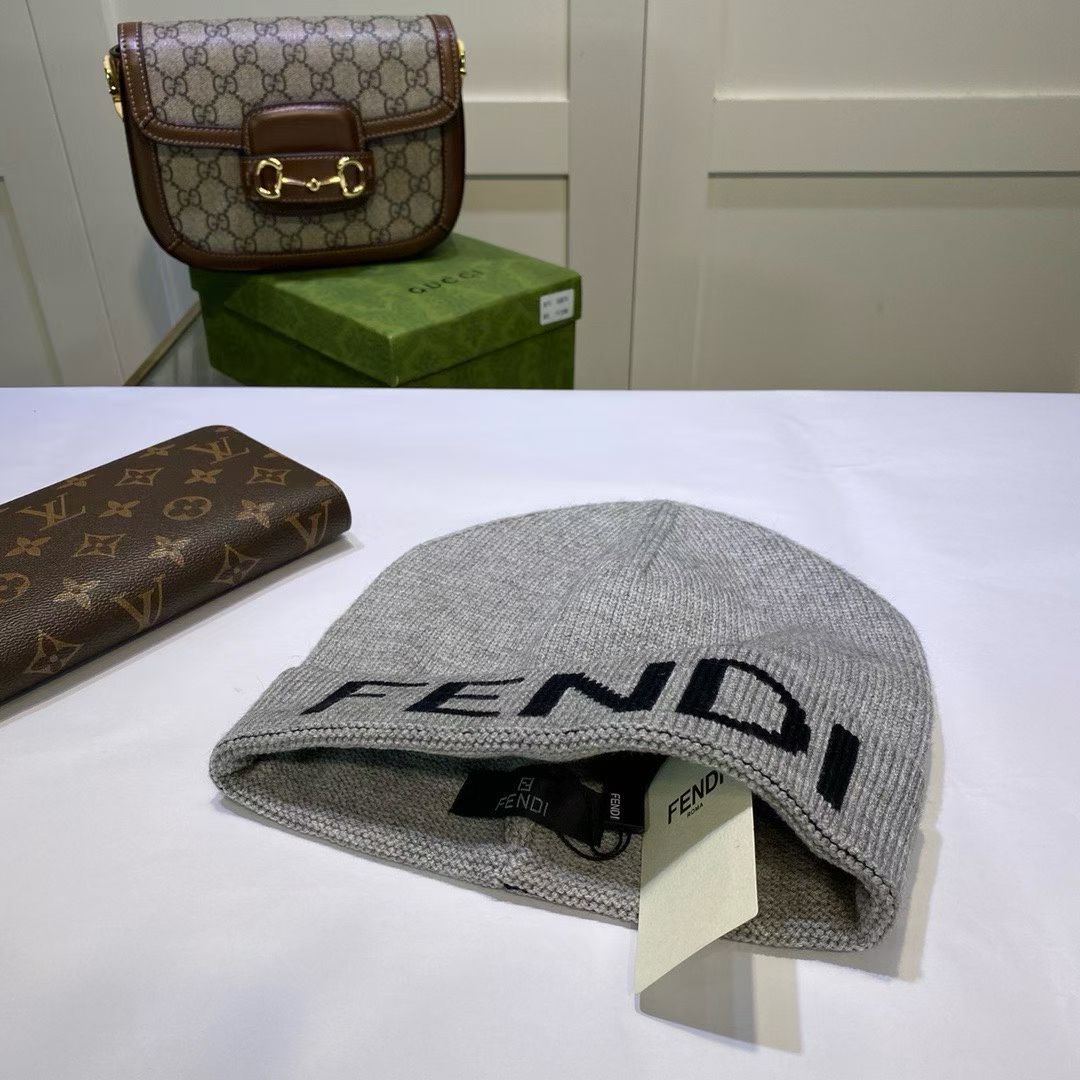 M1R86F63 Popular hats