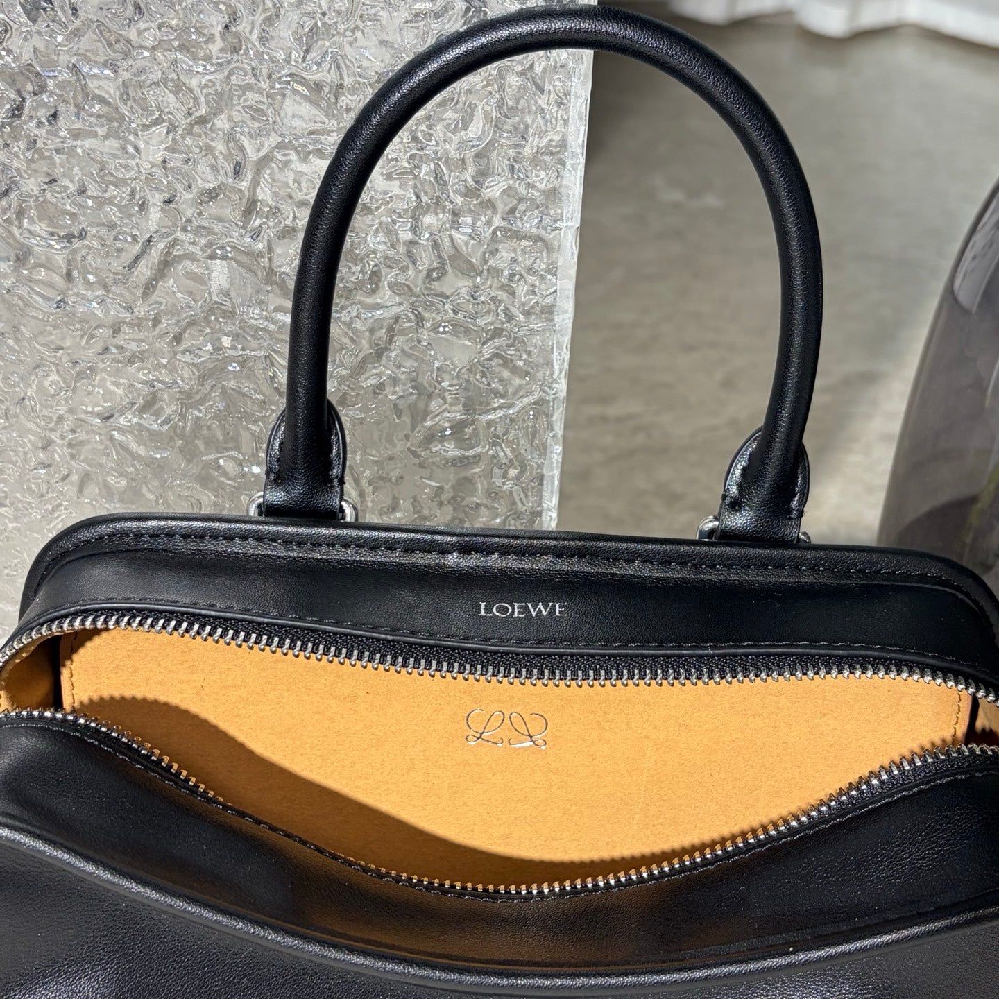 B1R46A4 Popular leather bag