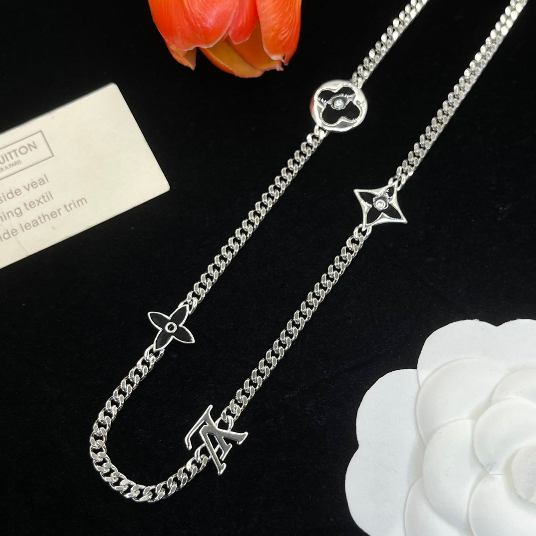 X1Z94E1001X Popular   Necklaces