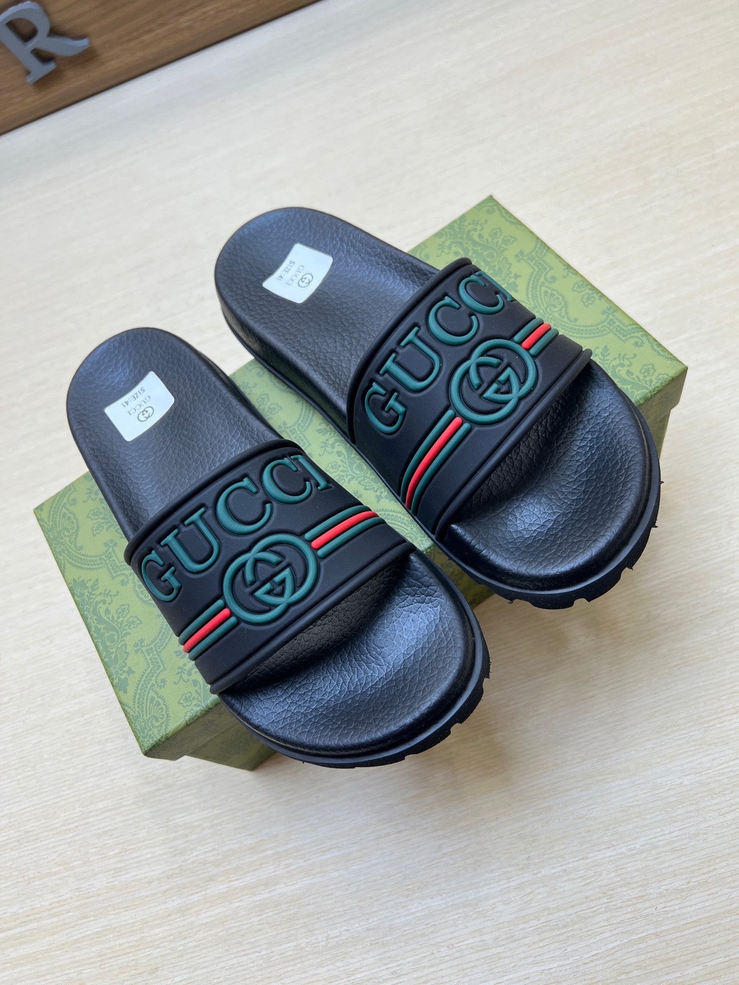 Z5R66B24 Popular  Slippers