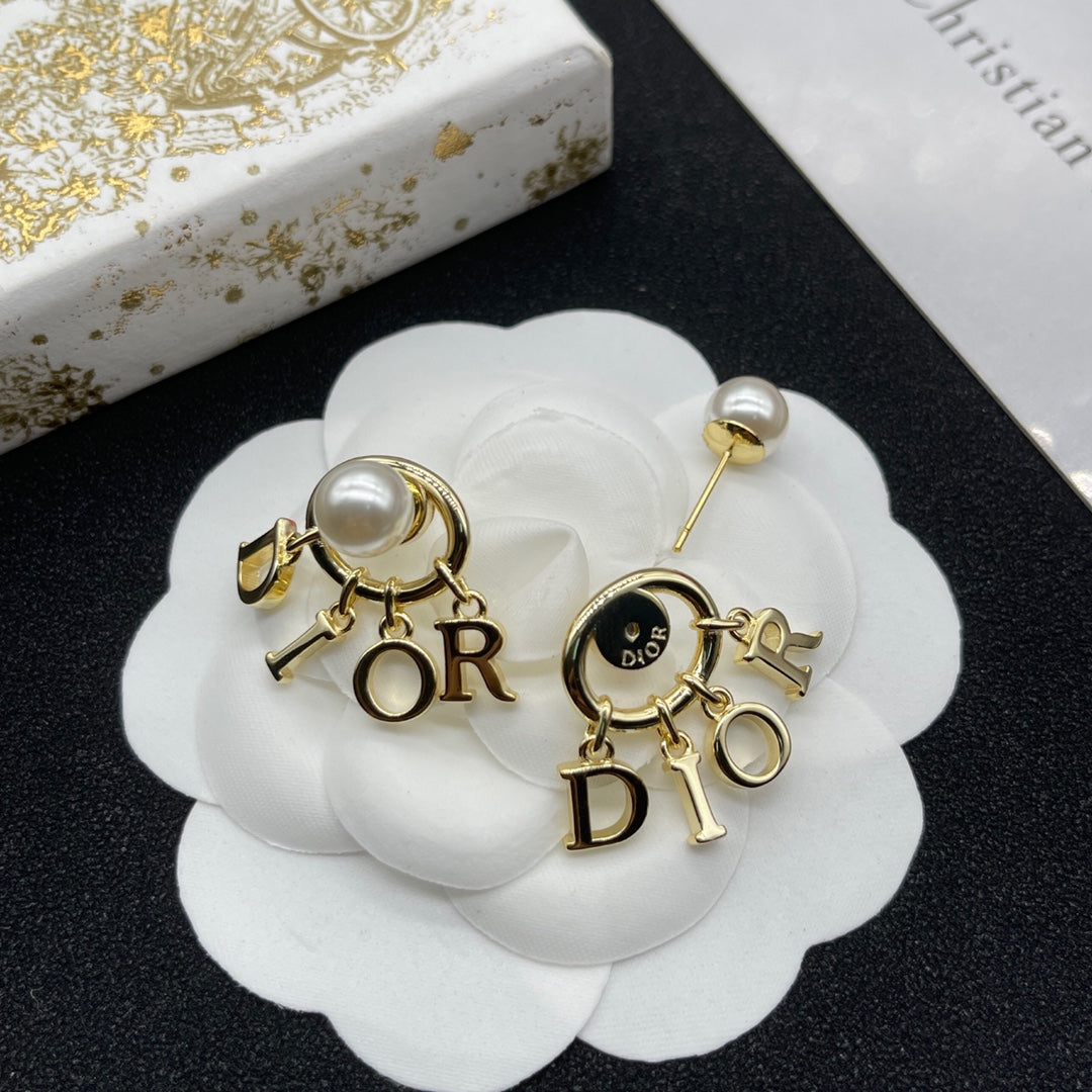 X1Z54D379E Popular Earrings